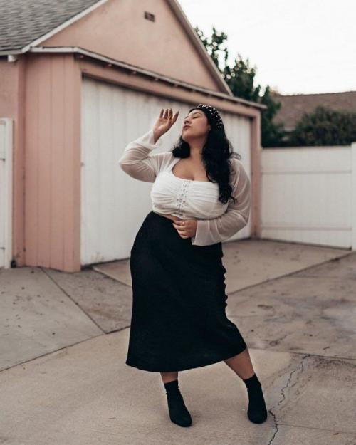 Модные блузки 2022 для полных. Главные тенденции моды на лето 2022 для полных женщин