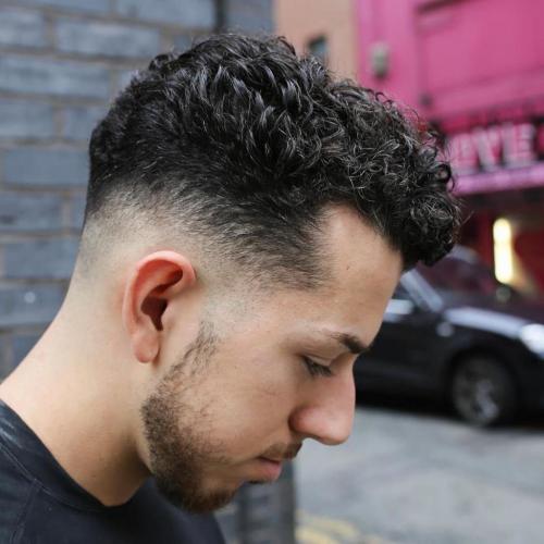 Почему стрижка в барбершопе стоит дороже. КОСМЕТИКА И РАСХОДНЫЕ МАТЕРИАЛЫ 10 Почему стрижка в барбершопе стоит дороже. КОСМЕТИКА И РАСХОДНЫЕ МАТЕРИАЛЫ 10