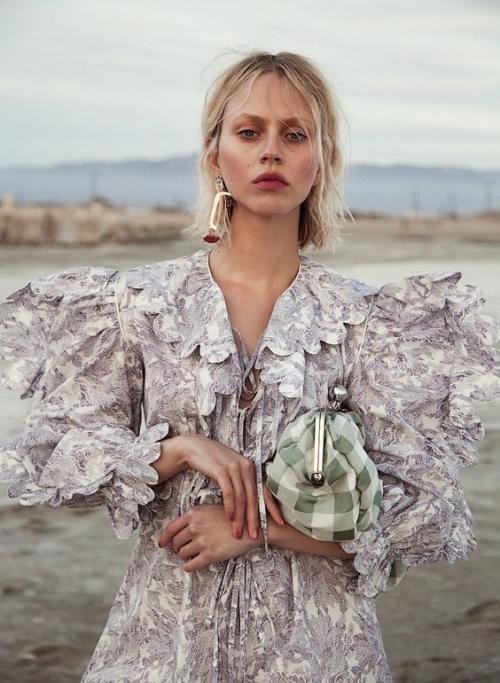 Подстили романтического стиля. Особенности стиля романтизм в современной одежде