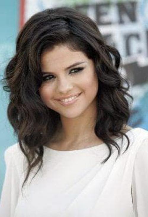 Романтический стиль прически. Самые романтические прически для разной длины волос