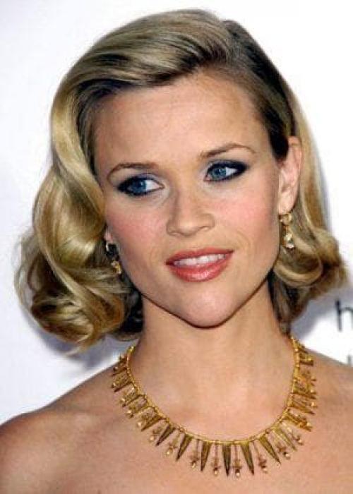 Романтический стиль прически. Самые романтические прически для разной длины волос