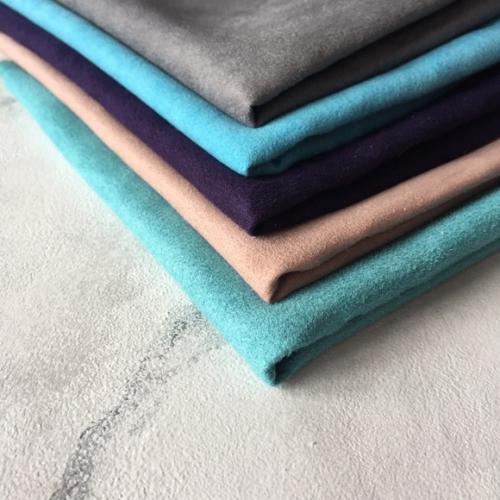 Как правильно ухаживать за юбкой из замши, чтобы она долго сохраняла свой вид. Экозамша – бархатистый искусственный материал, не требующий специального ухода