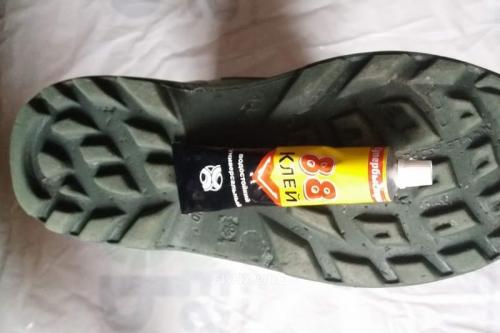 Ремонт рыбацких сапог. Чем и как заклеить ЭВА-сапог