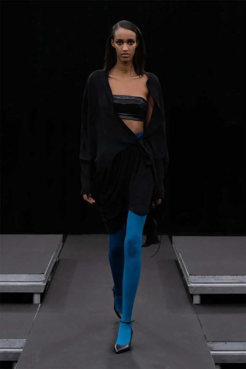 Как правильно и стильно носить женские гетры зимой: советы и идеи 18 Как правильно и стильно носить женские гетры зимой: советы и идеи 18