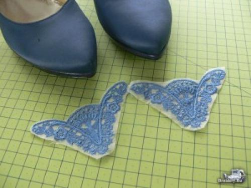 Как обклеить туфли кружевом. Как украсить туфли вышитым кружевом