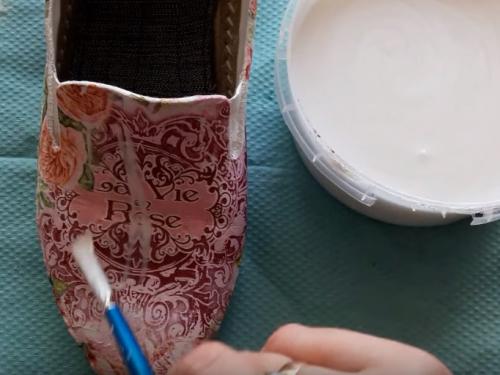 Декупаж обуви своими руками. Декупаж обуви салфетками, пошаговый мастер класс своими руками