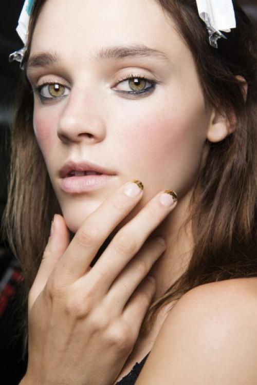 Макияж для зеленых глаз и русых волос. Как сделать эффектный макияж обладательнице зеленых глаз и русых волос?