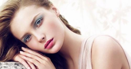 Красивый вечерний макияж для голубых глаз. Макияж для блондинок с голубыми глазами 14