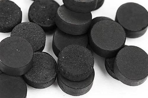 Маска для лица с активированным углем и яйцом. Маска из активированного угля от прыщей и черных точек