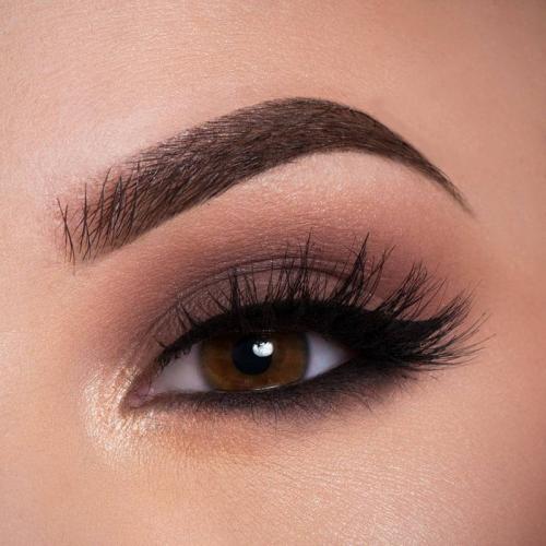 Вечерний макияж со стрелками для карих. Со стрелками