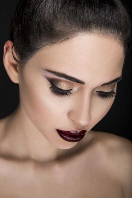 Необычный макияж со стрелками. Макияж со стрелками: типы, правила, пошаговое описание особенностей нанесения (120 фото и видео)