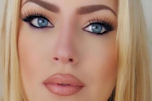 Вечерний макияж для голубых глаз пошагово. Выбор косметики