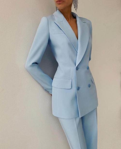 Капсула на весну 2023. Капсульный гардероб весна-лето 2023: самые актуальные и стильные вещи