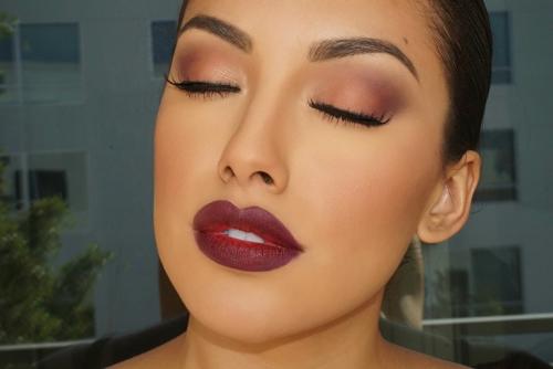 Вечерний макияж пошагово для карих глаз. Что нужно для вечернего макияжа 