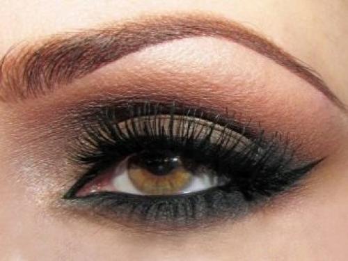 Легкий вечерний макияж для карих глаз. Пошаговая техника нанесения 16