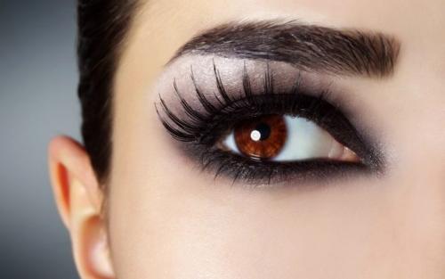 Легкий вечерний макияж для карих глаз. Пошаговая техника нанесения 14