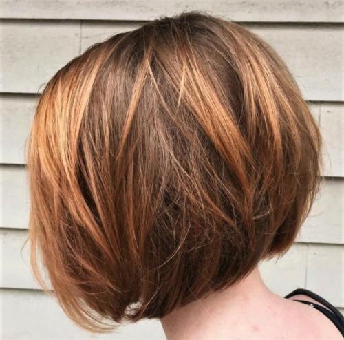 Стрижки на вьющиеся волосы кому з. Окрашивание, которое сделает моложе