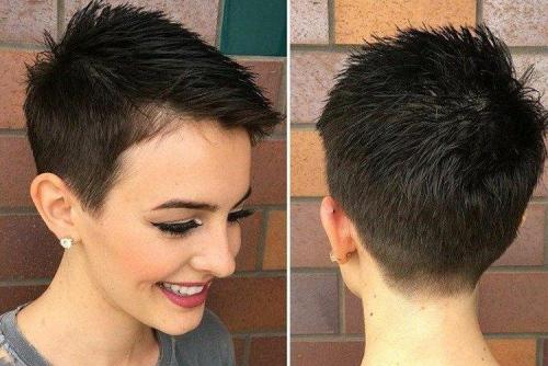 Стрижки на волнистые волосы без укладки. Женские стрижки, не требующие укладки: виды, названия и фото