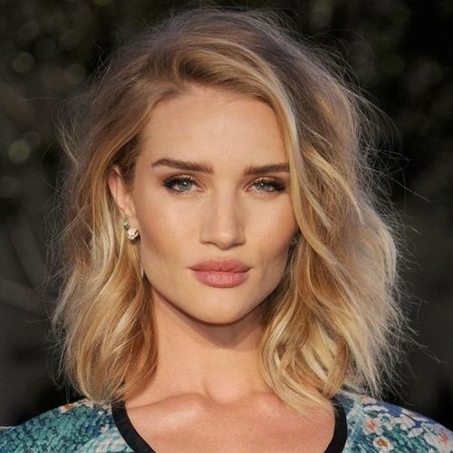 Стрижки на тонкие волосы 2023. Как подстричься, если волосы очень редкие