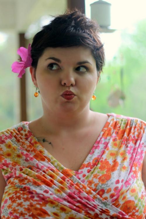 16 модных коротких стрижек на волнистые и вьющиеся волосы 11 16 модных коротких стрижек на волнистые и вьющиеся волосы 11