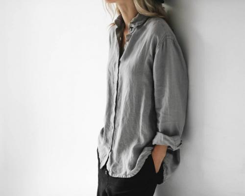 Без труда и затрат: 10 способов украсить белую блузку своими руками 12