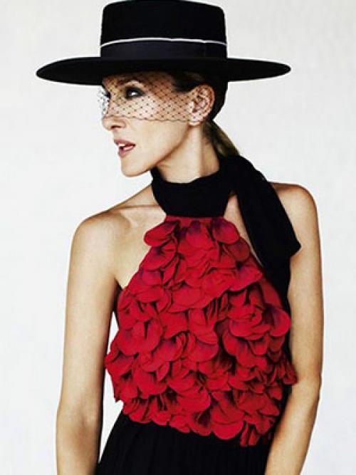 Без труда и затрат: 10 способов украсить белую блузку своими руками