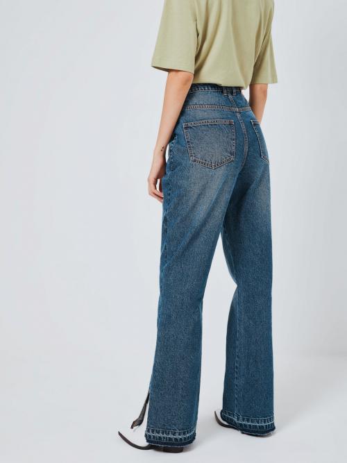 С чем носить джинсы клеш зимой. Джинсы клеш: с чем носить