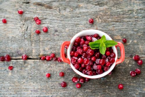 Как приготовить в домашних условиях от морщин крем вокруг глаз. Домашний крем для кожи век: лучшие рецепты 11 Как приготовить в домашних условиях от морщин крем вокруг глаз. Домашний крем для кожи век: лучшие рецепты 11