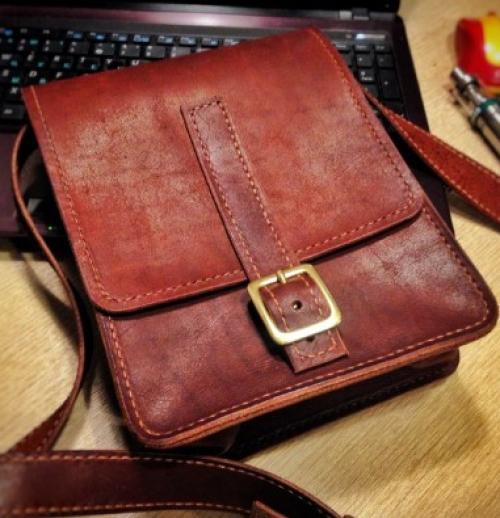 Облезла фурнитура на сумке. Реставрация пряжки на сумке