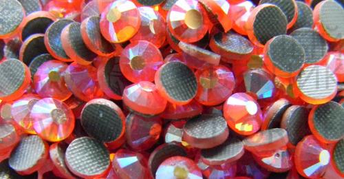 Стразы на воротнике: как сделать рубашку более элегантной 09