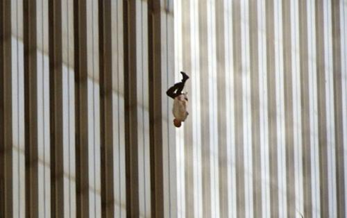 Жуткие факты, скрывающиеся за культовыми фото