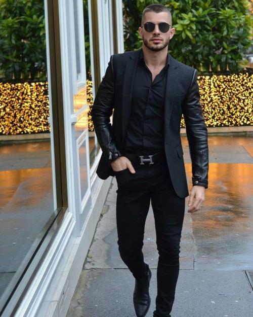 Какие цвета одежды возбуждают мужчин. Какие цвета в гардеробе привлекают женское внимание