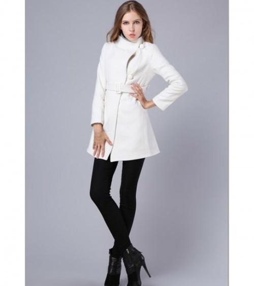 С какой обувью носить светлое пальто. Как и с чем носить пальто белого цвета