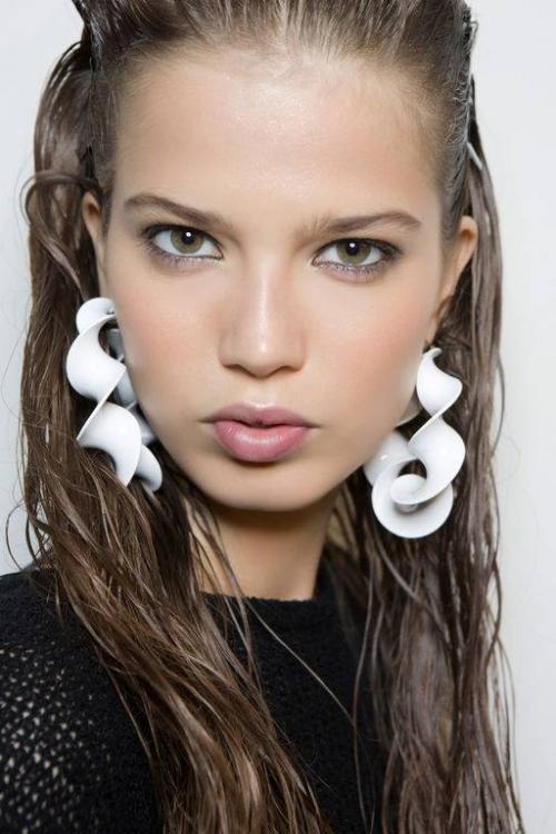 Какой макияж нравится мужчинам. «Не надо прятать губы под помадой!»: что думают мужчины о макияже?