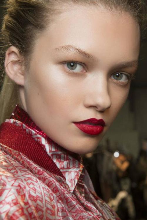 Какой макияж нравится мужчинам. «Не надо прятать губы под помадой!»: что думают мужчины о макияже?