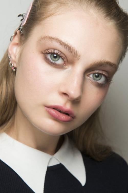 Как создать идеальный вечерний макияж для светлокожих. Макияж для светлой кожи: главные бьюти-советы