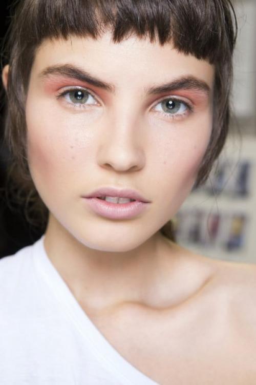 Как создать идеальный вечерний макияж для светлокожих. Макияж для светлой кожи: главные бьюти-советы