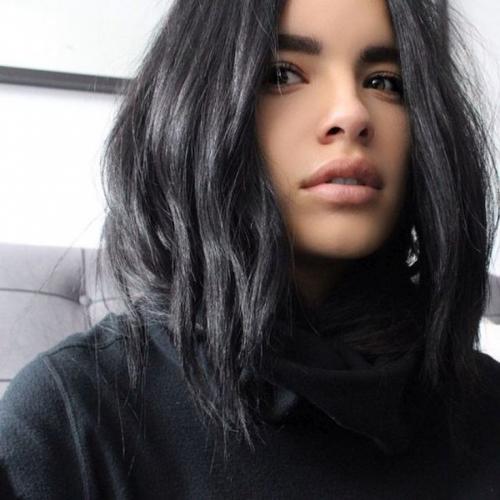 Если темные волосы покрасить пепельным. Особенности черно-пепельного цвета и кому подходит