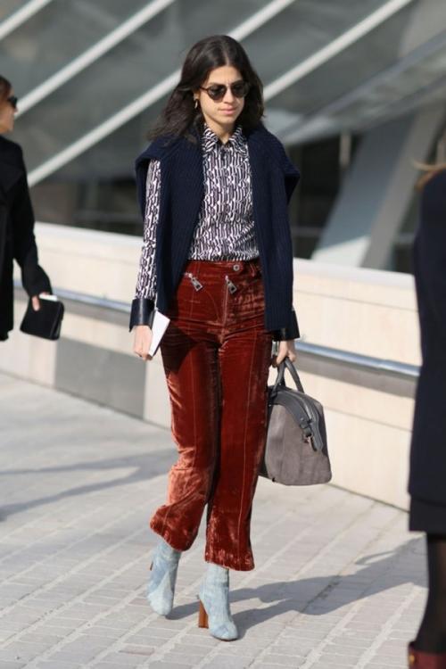 Что носить с велюровыми брюками. Возможные фасоны