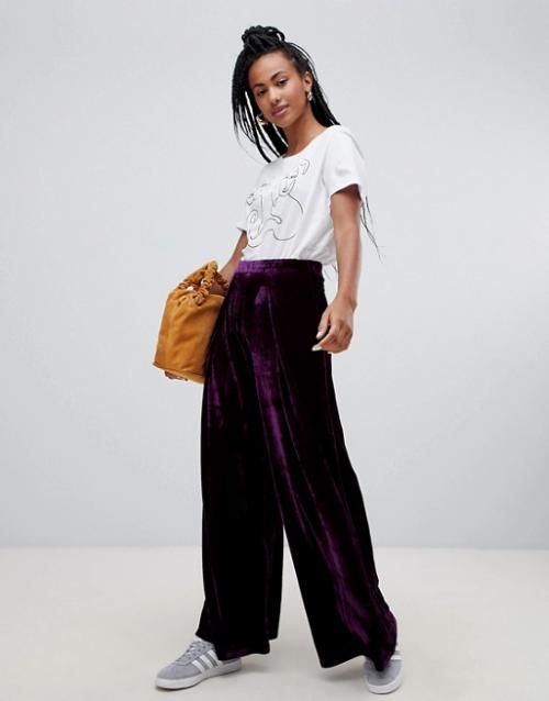 С чем носить черные бархатные брюки женщине. Как и с чем носить?