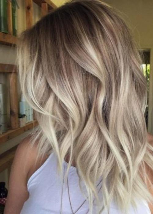 Окрашивание темных волос в русый цвет без.. Блондинка становится русой 16 Окрашивание темных волос в русый цвет без.. Блондинка становится русой 16