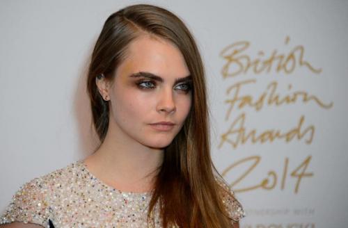 Из блондинки в натуральный русый. Как вернуть русый цвет волос 