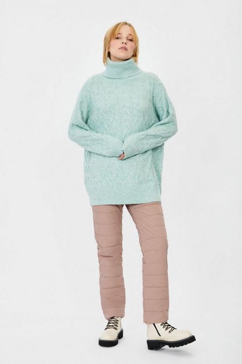 С чем носить женские брюки. Виды классических женских брюк, как правильно и с чем их носить 25