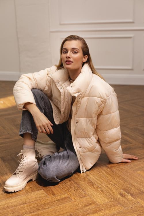 С чем носить женские брюки. Виды классических женских брюк, как правильно и с чем их носить 28