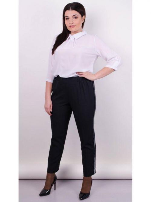 С чем носить брюки черные. Модные фасоны и модели черных брюк, с чем их лучше носить