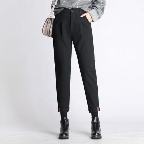 С чем носить женские брюки. Виды классических женских брюк, как правильно и с чем их носить