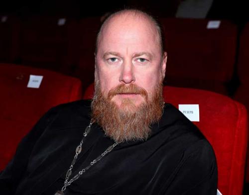 Елена Корикова живет в Черногории с богатым мужем. Елена Корикова вышла замуж за чиновника и живет на вилле в Черногории 18