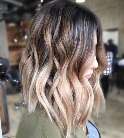 Мелирование на средние волосы 2023 года — фото красивого окрашивания темных, русых и светлых волос, с челкой и без
