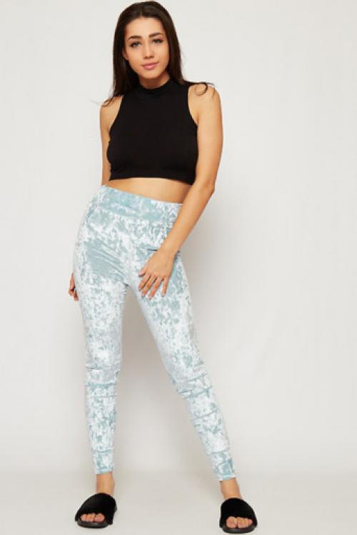 С чем носить велюровые спортивные брюки. Чем примечательны велюровые лосины