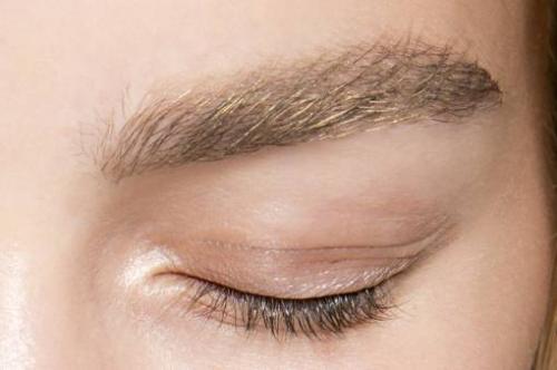 Как увеличить глаза с помощью макияжа. Открытый взгляд: как с помощью макияжа сделать глаза больше?